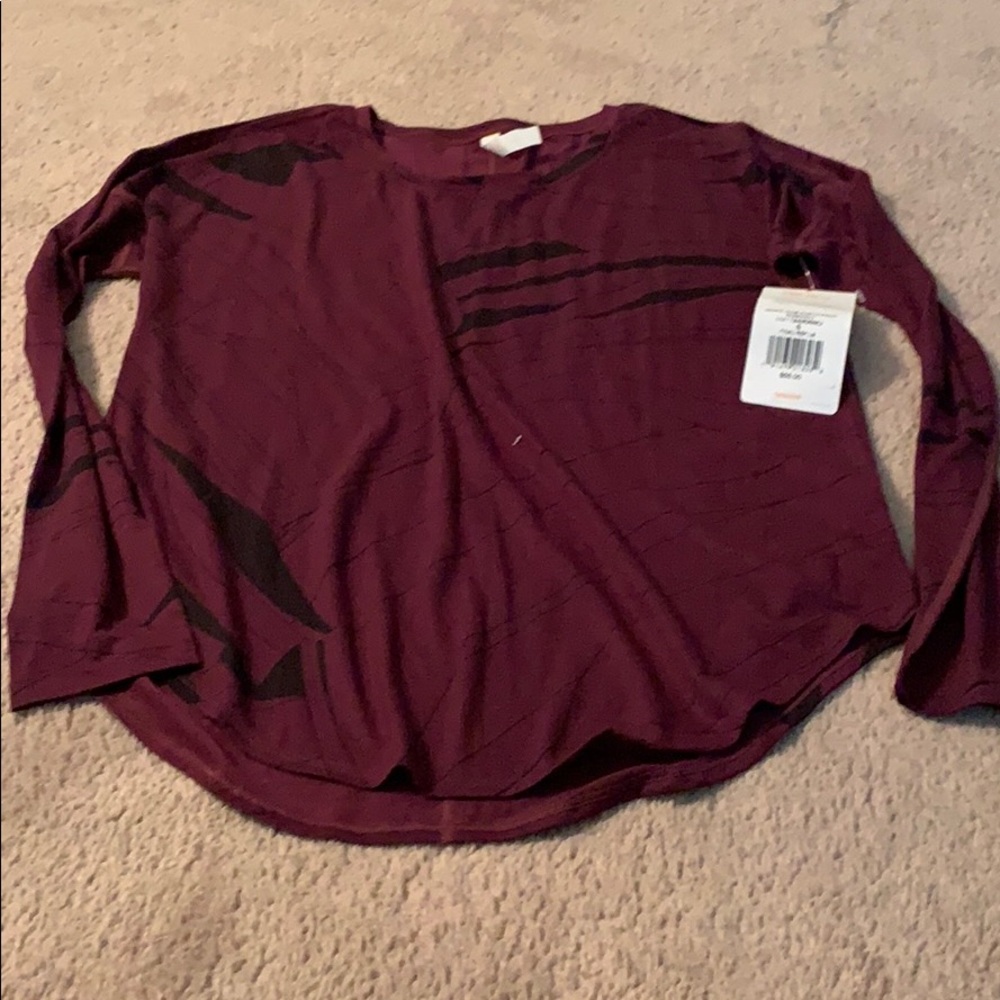 NWT Lucy long sleeved moisture wicking tee